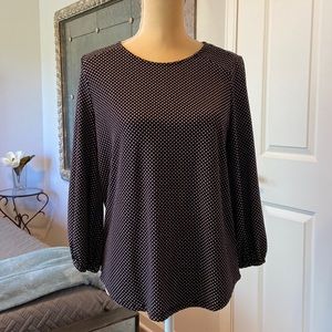 Black & White Polkadot Blouse by Adrianna Papell, Size M.  Comfy and Like New!